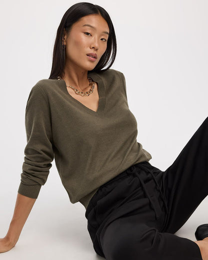 Pull à manches longues et col en V